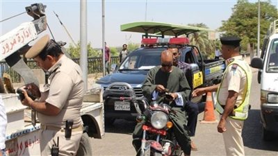 مرور سوهاج يكثف حملاته لضبط المخالفات المرورية بتحرير 412 مخالفة
