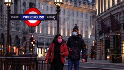 بريطانيا تفرض حجرا صحيا على جميع الوافدين إليها في مواجهة سلالة كورونا الجديدة