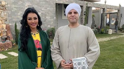 هبة الأباصيري تحاور المنشد محمود التهامي الثلاثاء على cbc