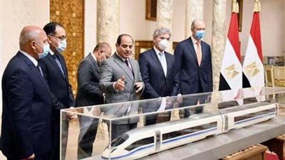 وزير النقل: القطار السريع سيربط كل أنحاء الجمهورية ببعضها البعض ومصر بدول الجوار