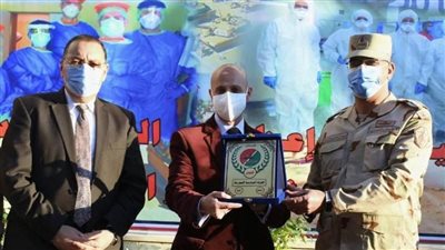 محافظ الشرقية يشهد احتفالية الجيش الثاني الميداني بتكريم الأطقم الطبية 