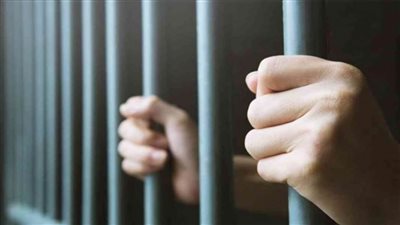 لتهربه منه 194 سنة سجنًا.. ضبط رئيس شركة إنتاج سينمائي