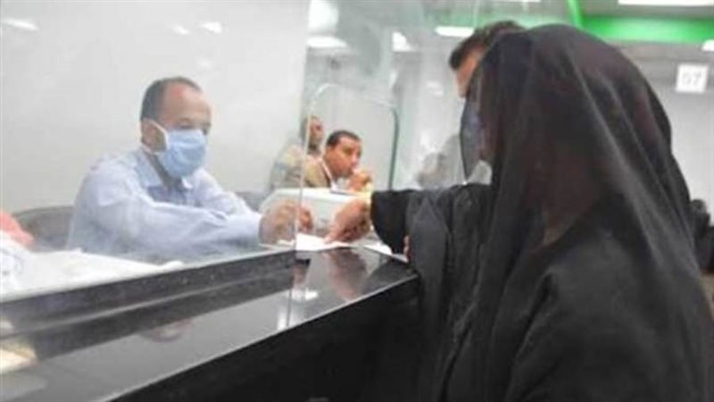 بدء صرف منحة العمالة