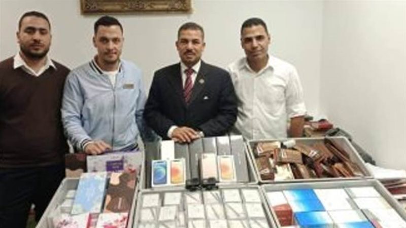 جمارك مطار برج العرب