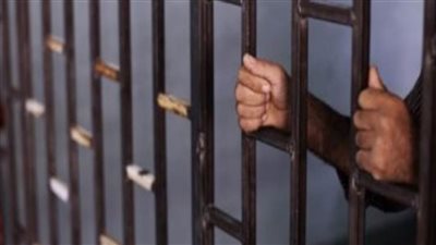 حبس عاطل لإدارة صفحة لممارسة الفجور علي الإنترنت