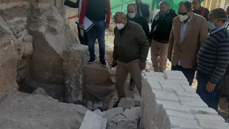 أثناء تفقد آثار البهنسا