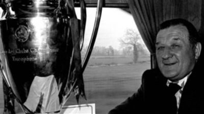 ليفربول يحيي ذكرى ميلاد أسطورته التدريبية بوب بيزلى