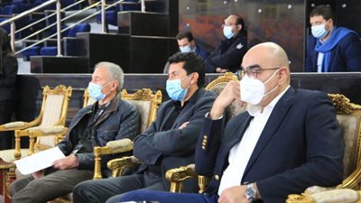 وزير الرياضة يشهد مباراة قطر والبحرين ببطولة العالم لليد بصالة استاد القاهرة