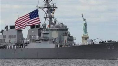 سفينة تابعة للبحرية الأمريكية تدخل البحر الأسود بالقرب من الحدود الروسية