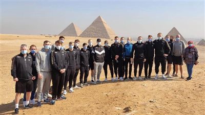 منتخب الدنمارك في زيارة لأهرامات الجيزة 