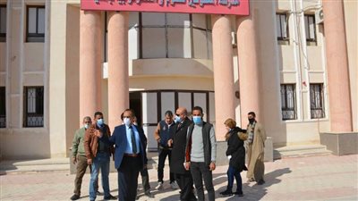 نائب محافظ المنيا يتابع التجهيزات بمدرسة المتفوقين بكمين الصفا