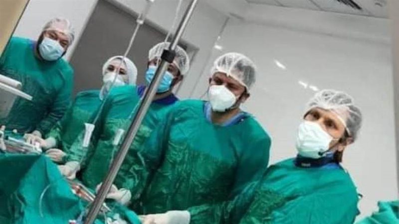 الخبير الإيطالي يتوسط