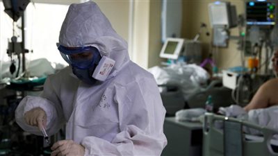 طبيب روسي يحدد موعدا محتملا لرفع قيود انتشار فيروس كورونا