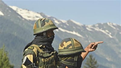 اشتباكات بين الهند والصين على حدودهما المتنازع عليها في الهيمالايا