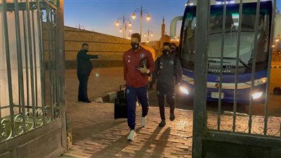 بيراميدز يصل لاستاد الدفاع الجوي استعدادًا لمواجهة الأهلي