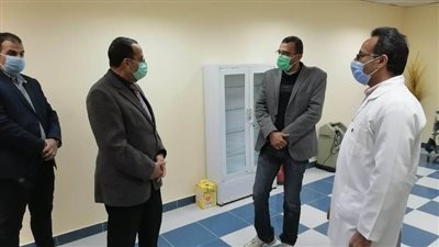محافظ شمال سيناء يتابع التجهيزات الخاصة بالدفعة الأولى من لقاح الكورونا