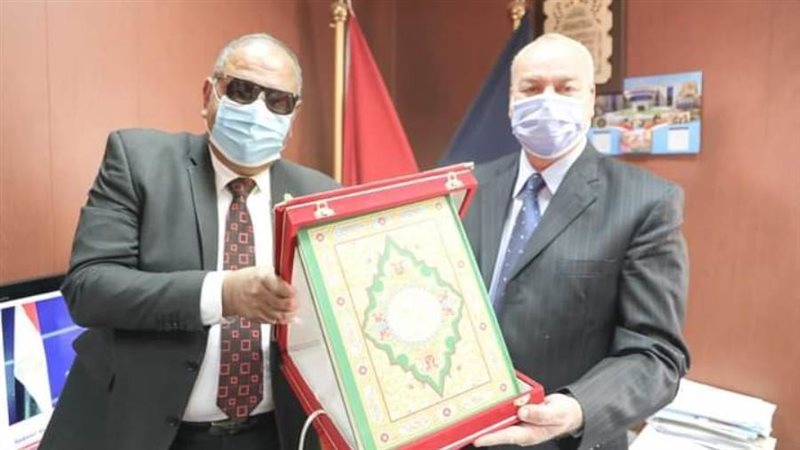 وكيل التعليم يهنئ