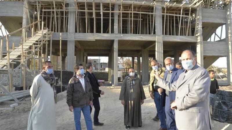 محافظ أسيوط يتفقد