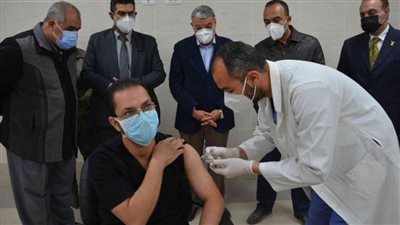 وزيرة الصحة: 527 من الأطقم الطبية تلقوا الجرعة الأولى من لقاح كورونا