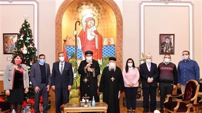 لبحث مشروع التحول الرقمي.. البابا تواضروس يستقبل وفد بنك مصر