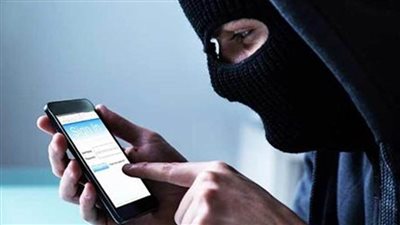 خبير يحذر من تجسس تطبيقات التواصل الاجتماعي على الهواتف!