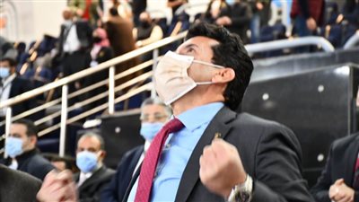 وزير الرياضة: منتخب اليد رفع سقف طموحنا