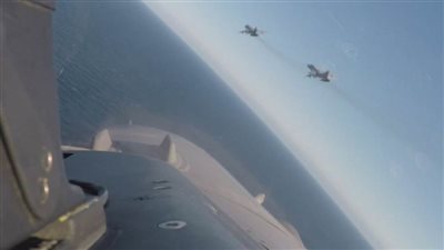 الجيش الروسي ينتقم من سفينة أمريكية انتهكت مياه بطرس الأكبر 