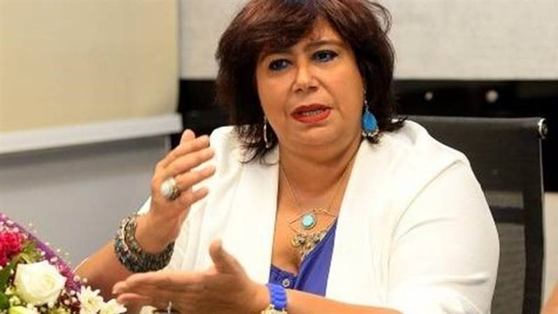 وزيرة الثقافة