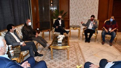 وزير الرياضة يعرض تجربة مصر فى استضافة مونديال اليد على مسؤولي اتحادي السويد وبولندا