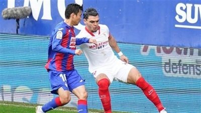 إشبيلية يفوز على إيبار 2/ 0 في الدوري الإسباني