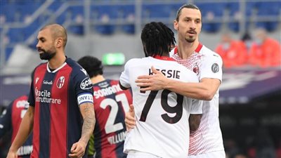 ميلان يفوز على بولونيا 2 /1 ويعزز مكانته في صدارة الدوري الإيطالي