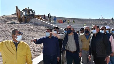 وزير الإسكان ومحافظ أسوان يتفقدان عددا من المشروعات السياحية 
