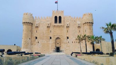 وفد روسي يشيد بالآثار والتراث المصري ويلتقي مع الخبراء لتعزيز التعاون 