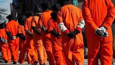 البنتاجون يوقف خطة إعطاء لقاح كورونا لمعتقلي جوانتانامو