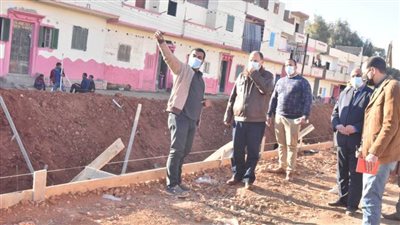 محافظ أسيوط يتفقد أعمال تبطين بعض الترع بقرية نزة قرار