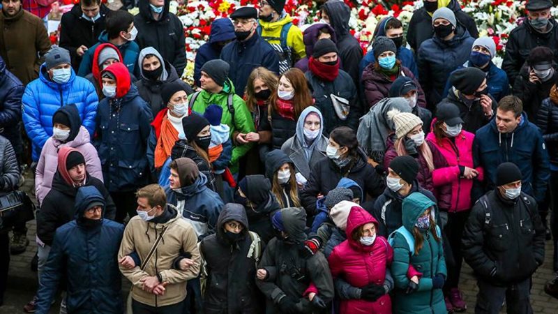 مثيري الفوضى الممولين