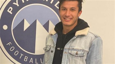 بيراميدز يعلن التعاقد مع أسامة جلال