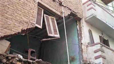 مصرع ربة منزل ونجلها وإصابة زوجها فى انهيار سقف منزل بالقناطر الخيرية