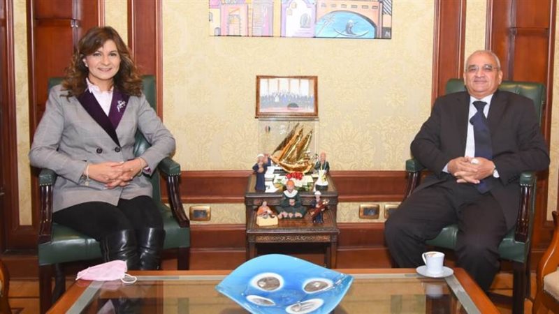 خلآل اللقاء