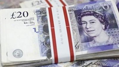 الجنييه الإسترليني ينخفض مقابل الدولار الأمريكي
