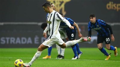 «رونالدو» يقود يوفنتوس للفوز على إنتر ميلان في نصف نهائي كأس إيطاليا