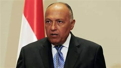 وزير الخارجية ومفوض الاتحاد الأوروبي لسياسة الجوار يبحثان فرص التعاون الممكنة