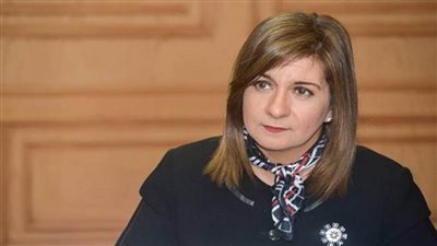 وزيرة الهجرة تناشد المصريين المتوجهين للكويت بتأجيل السفر
