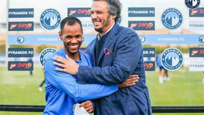 ممدوح عيد يرحب بالنجم الأوروجوياني دييجو رولان