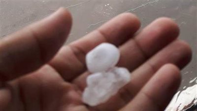 الثلج يتساقط فى سمسطا 