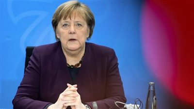 ميركل تهنئ الرئيس الغاني على إعادة انتخابه