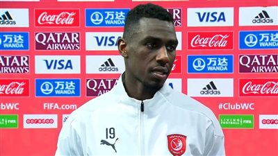 تصريحات مستفزة من لاعب الدحيل بعد السقوط أمام الأهلي 