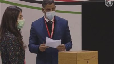 جولة إعادة بين 