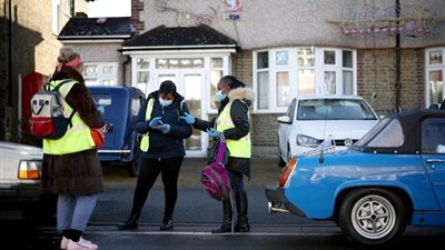 بريطانيا تسجل أكثر من ألف وفاة ونحو 20 ألف إصابة جديدة بكورونا