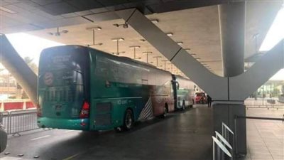 بعثة بايرن ميونخ تصل إلى قطر.. و30 ثانية سبب التأخير